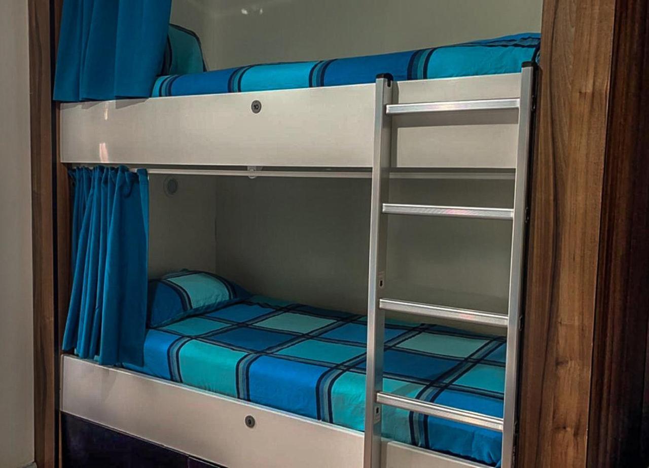 เดอะ ลิเวอร์พูล พอด Hostel ภายนอก รูปภาพ