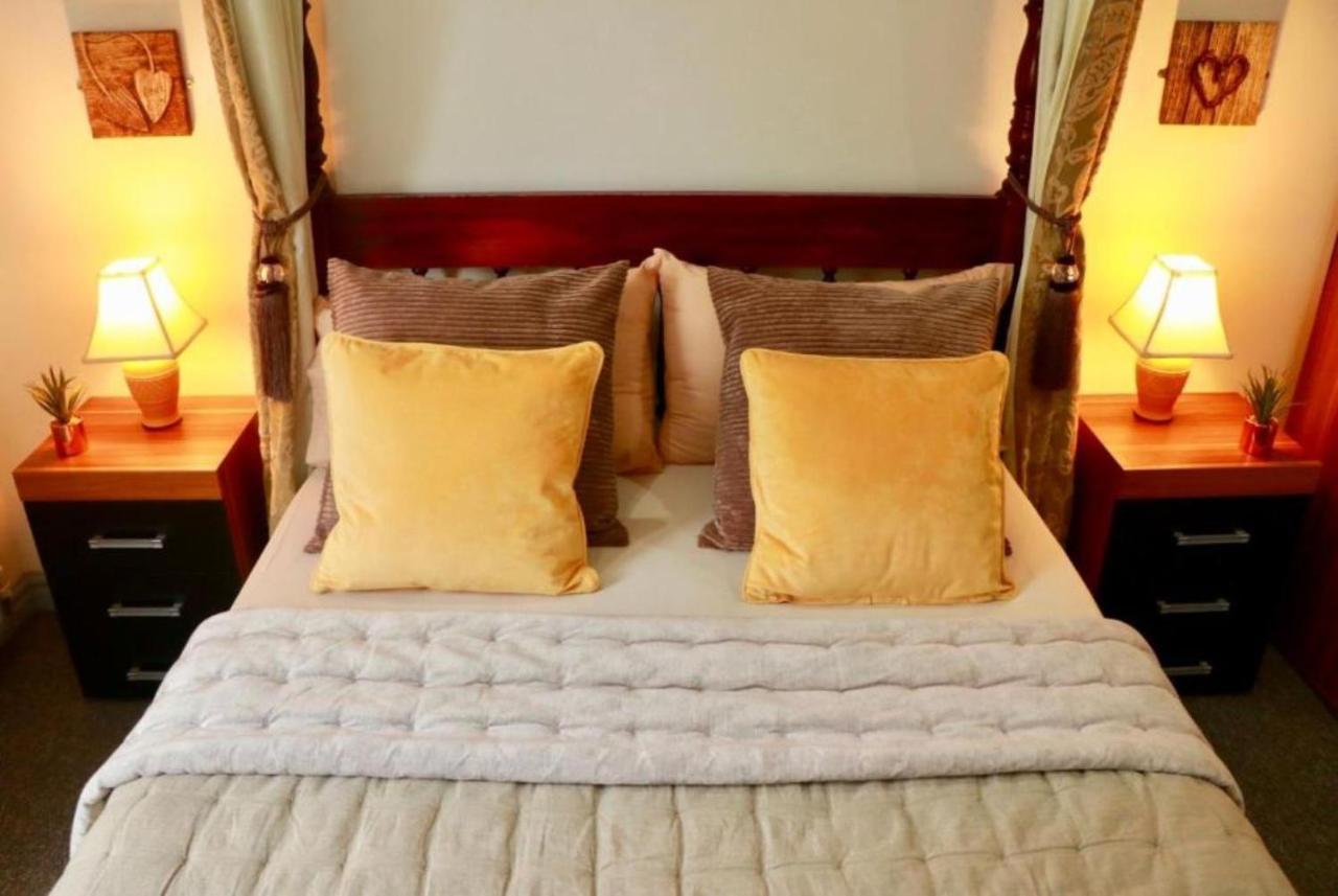 เดอะ ลิเวอร์พูล พอด Hostel ภายนอก รูปภาพ